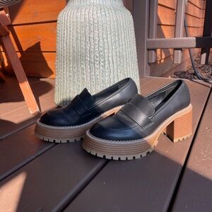 Heeled chunky loafers, size women’s 7.5